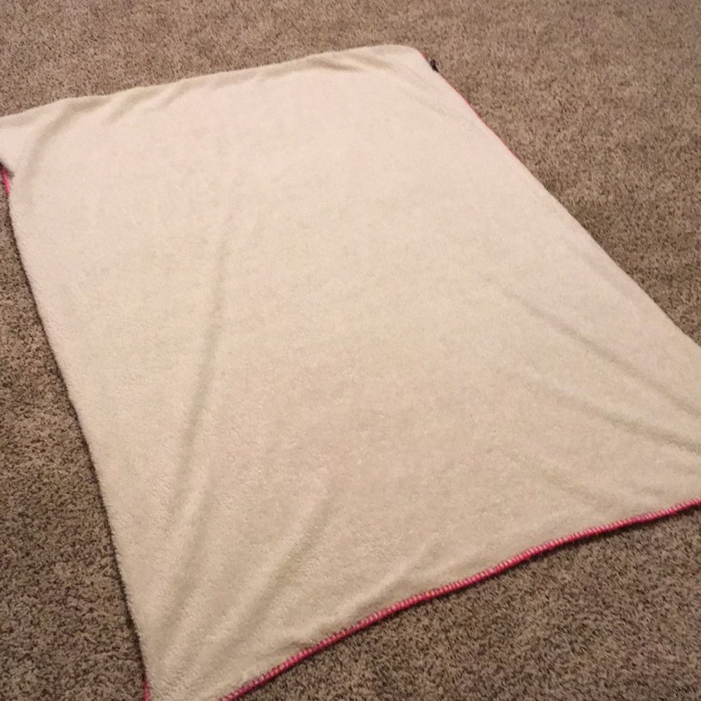 Matching fleece blanket and pj pants - Picture 3 of 6